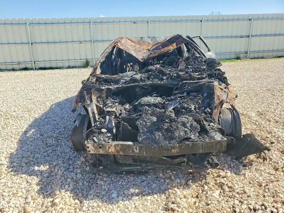 KM8KMDDF9RU250664 2024 HYUNDAI IONIQ 5-4