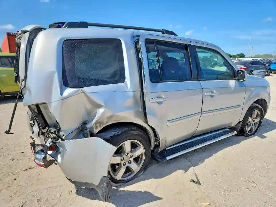 5FNYF3H57BB039983 2011 HONDA PILOT-2