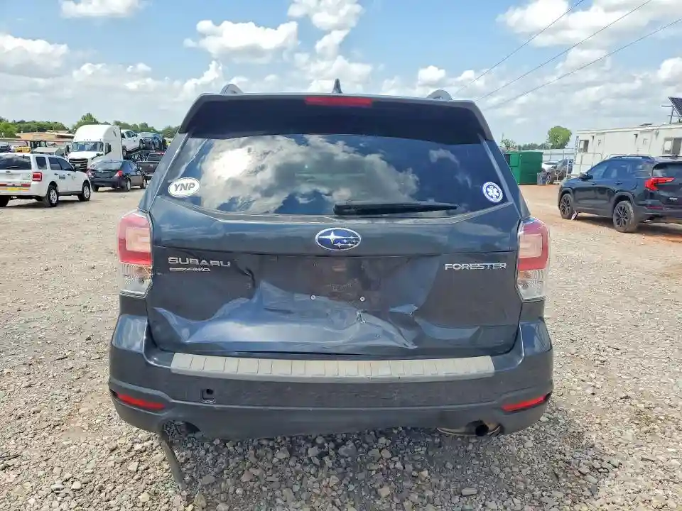 JF2SJAGC1JH472983 2018 SUBARU FORESTER-5
