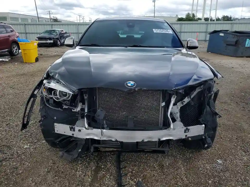 5UXKU2C5XJ0X48237 2018 BMW X6-4