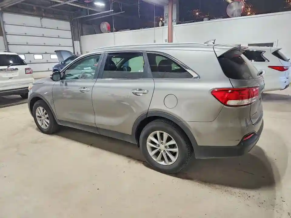 5XYPG4A39HG266715 2017 KIA SORENTO-1