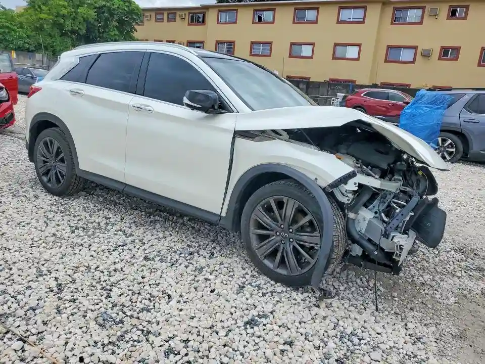 3PCAJ5M10LF111333 2020 INFINITI QX50-3