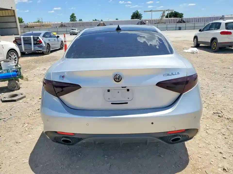 ZARFAEEN4H7554496 2017 ALFA ROMEO GIULIA-5