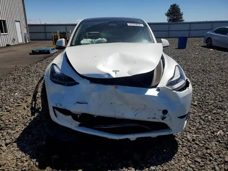 7SAYGDEEXPF842501 2023 TESLA MODEL Y-4