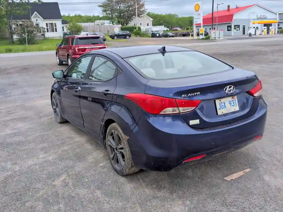 5NPDH4AE2CH116240 2012 HYUNDAI ELANTRA-2