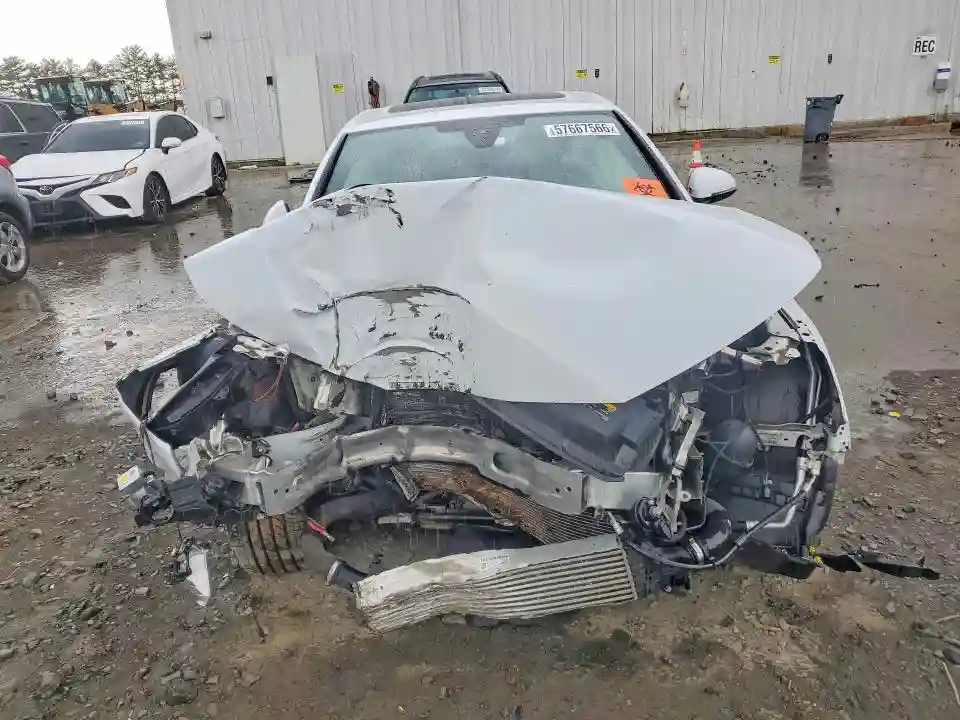 WAUDNAF41KN013233 2019 AUDI A4-4
