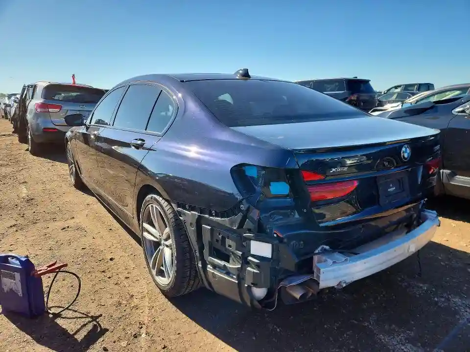 WBA7F2C54KB240379 2019 BMW 7 SERIES-1