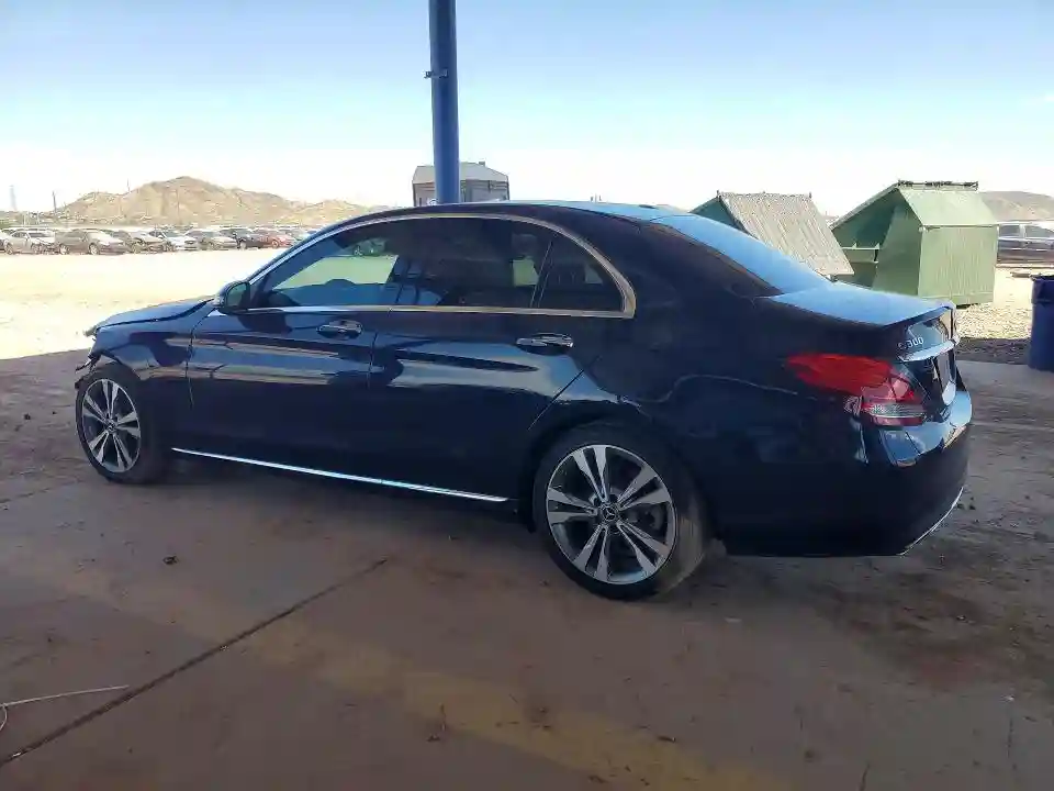 55SWF4JB4JU272102 2018 MERCEDES-BENZ C-CLASS-1
