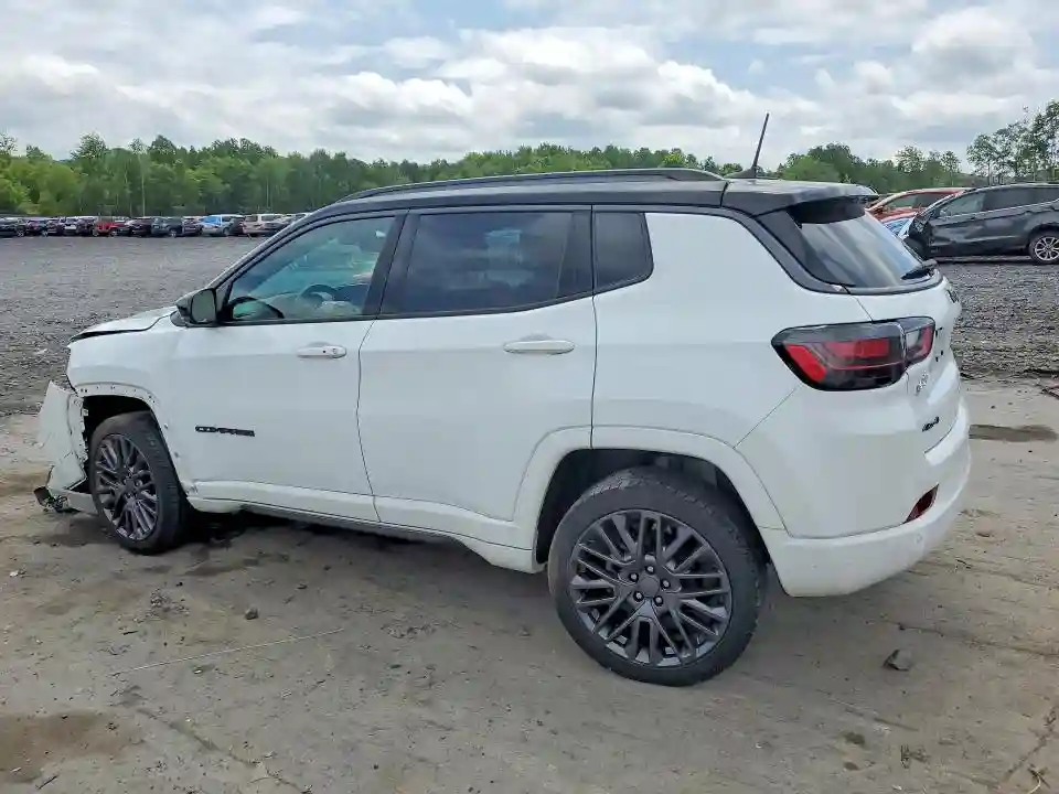 3C4NJDCB5NT115355 2022 JEEP COMPASS-1