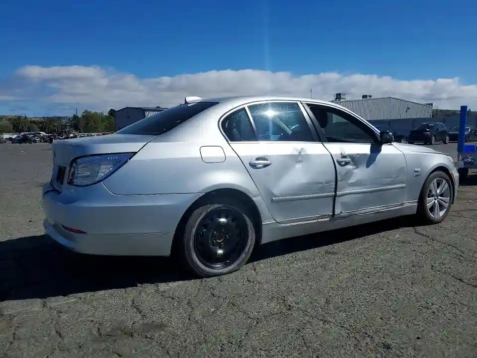 WBANV1C56AC157694 2010 BMW 5 SERIES-2
