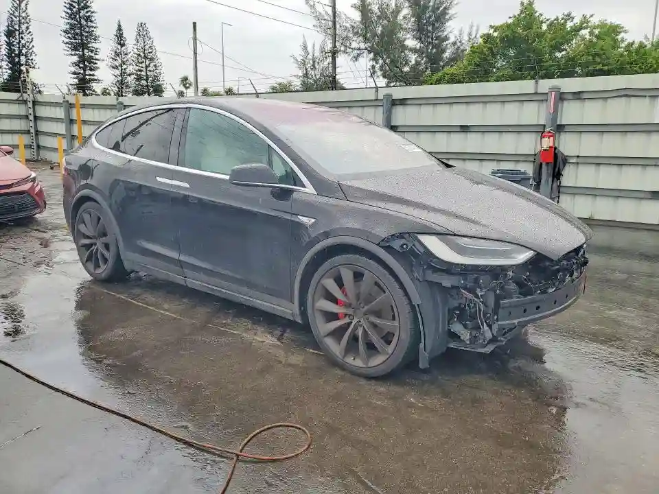 5YJXCAE43GF003686 2016 TESLA MODEL X-3