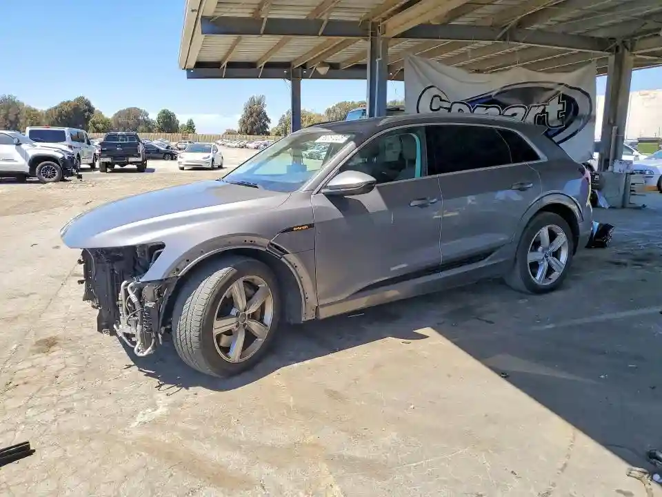 WA1LAAGE4KB005916 2019 AUDI E-TRON-0