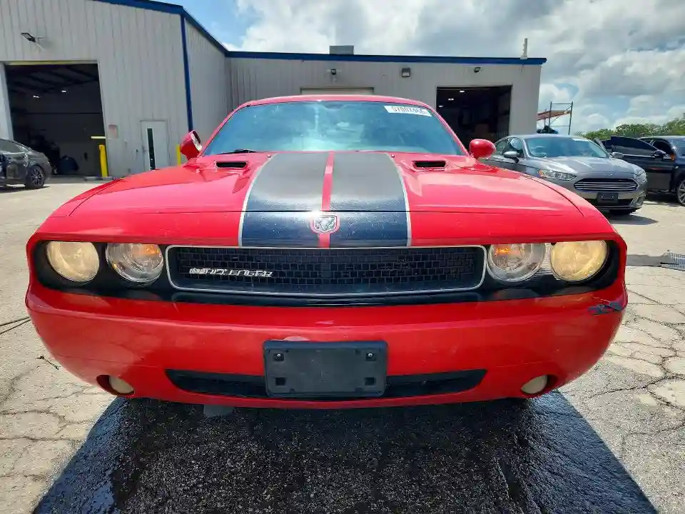 2B3CJ4DV7AH265374 2010 DODGE CHALLENGER-4