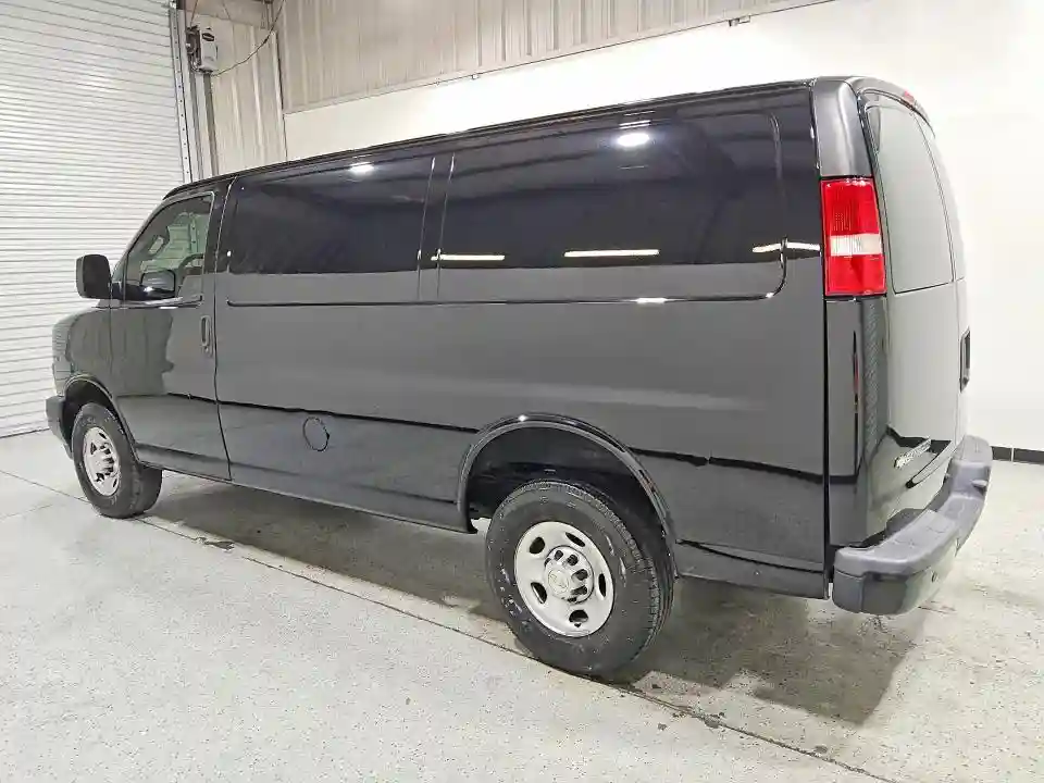 1GCWGAFP1P1108731 2023 CHEVROLET EXPRESS-1