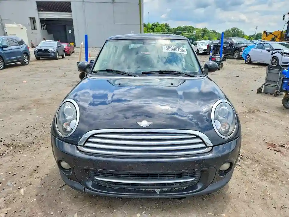 WMWSU3C54DT374988 2013 MINI COOPER-4
