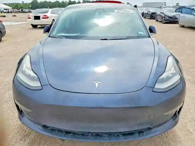 5YJ3E1EA3JF033938 2018 TESLA MODEL 3-4