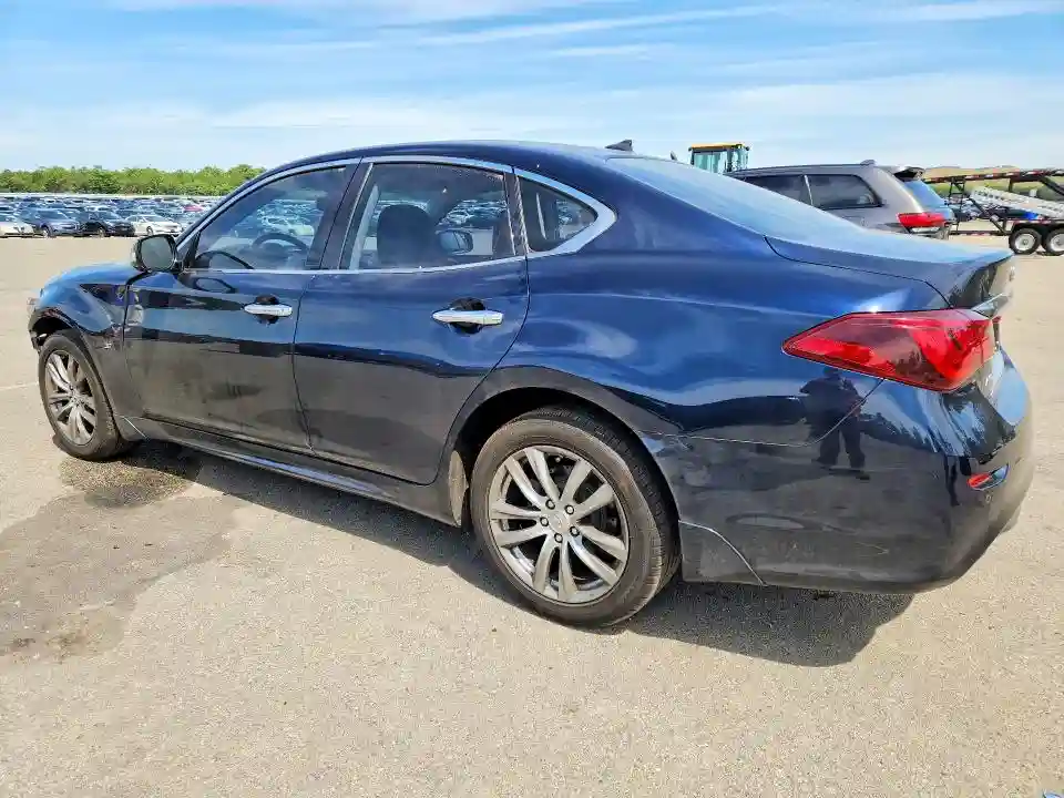 JN1BY1AR8KM586000 2019 INFINITI Q70-1