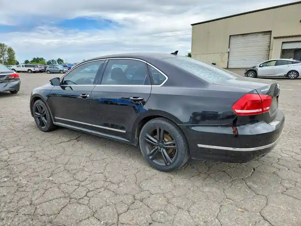 1VWCN7A3XEC075596 2014 VOLKSWAGEN PASSAT-1