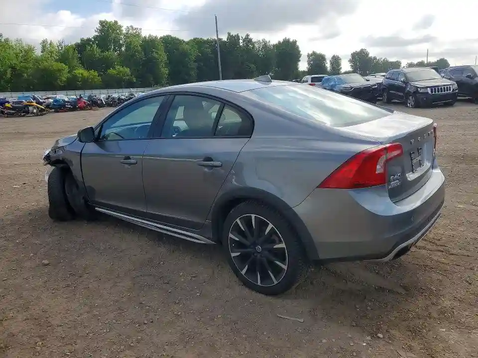 YV4612UM2G2001193 2016 VOLVO S60-1