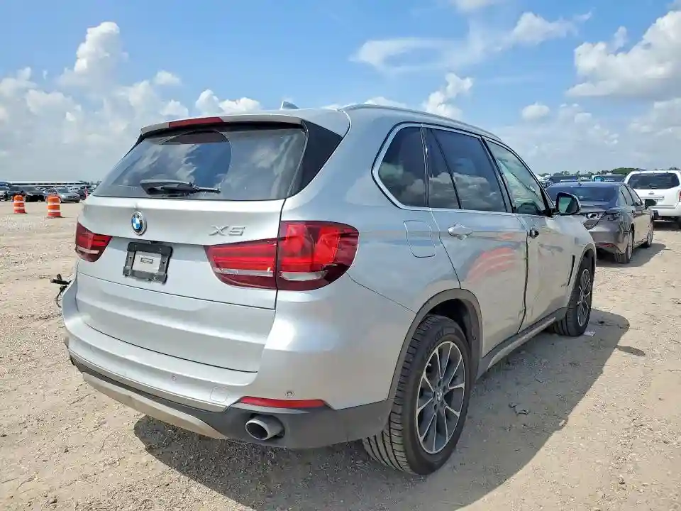 5UXKR0C55H0V66008 2017 BMW X5-2