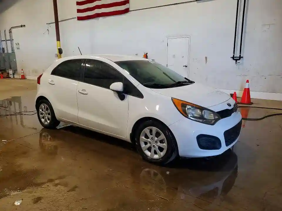 KNADM5A3XD6301080 2013 KIA RIO-3