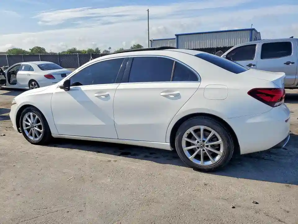 W1K3G4EBXLW045707 2020 MERCEDES-BENZ A-CLASS-1