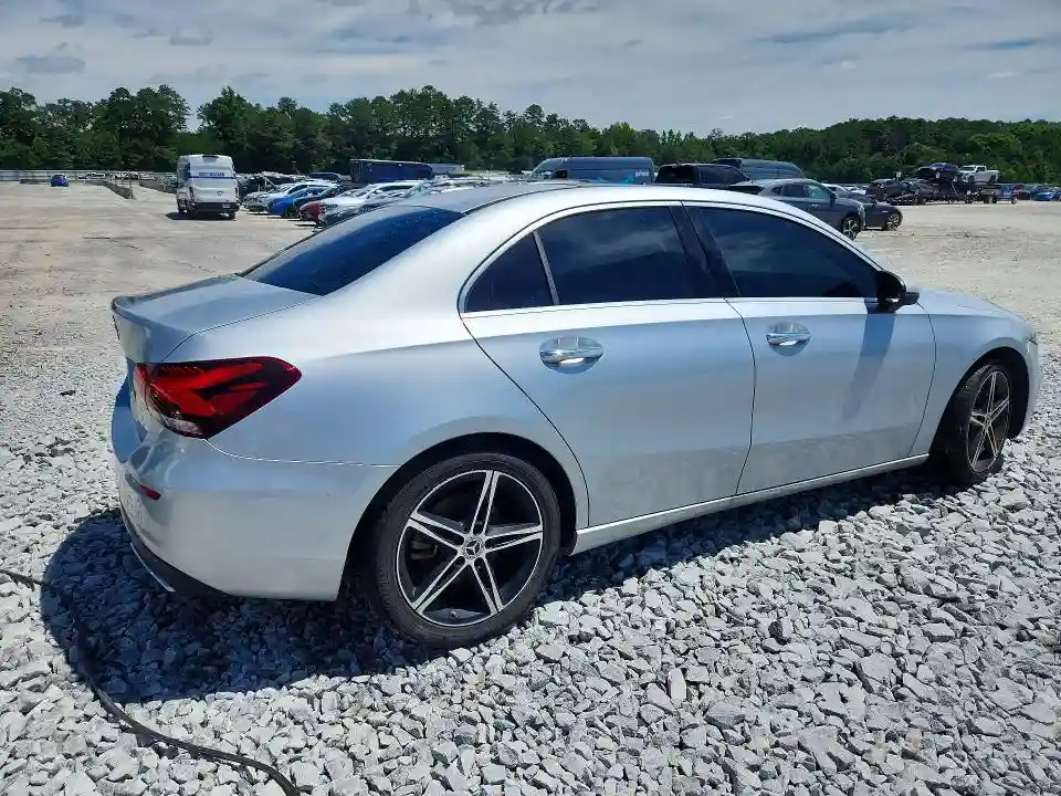 W1K3G4EB6MJ304241 2021 MERCEDES-BENZ A-CLASS-2