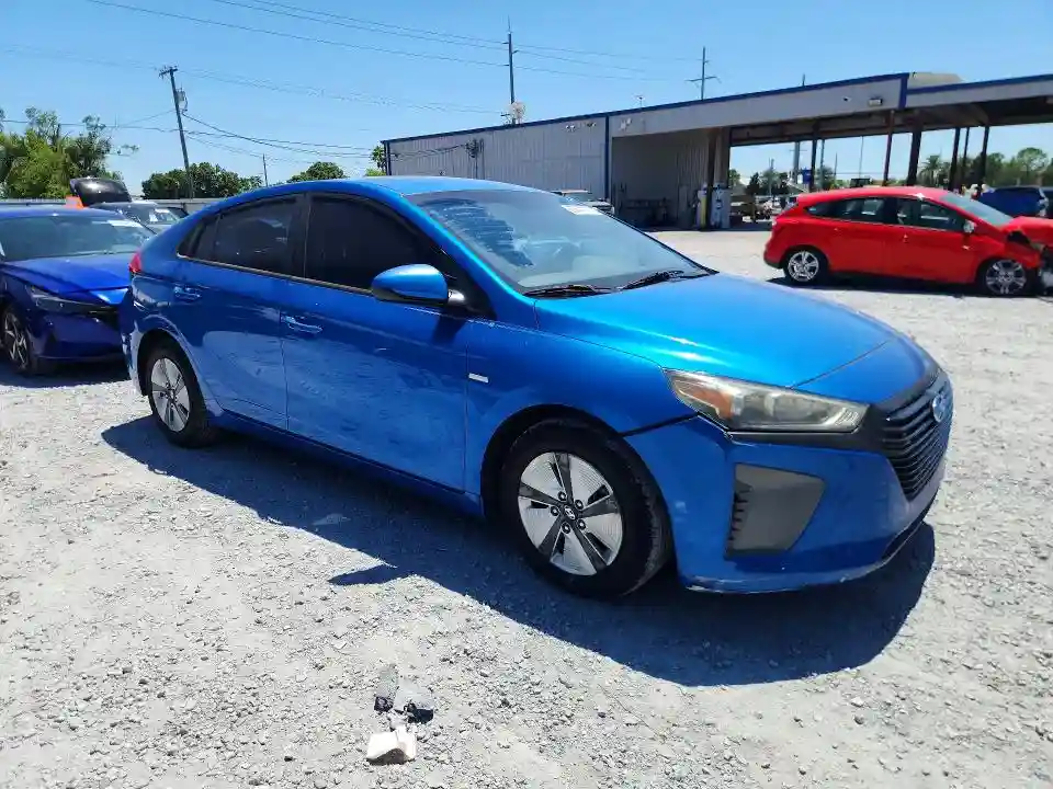 KMHC65LC2HU023746 2017 HYUNDAI IONIQ-3