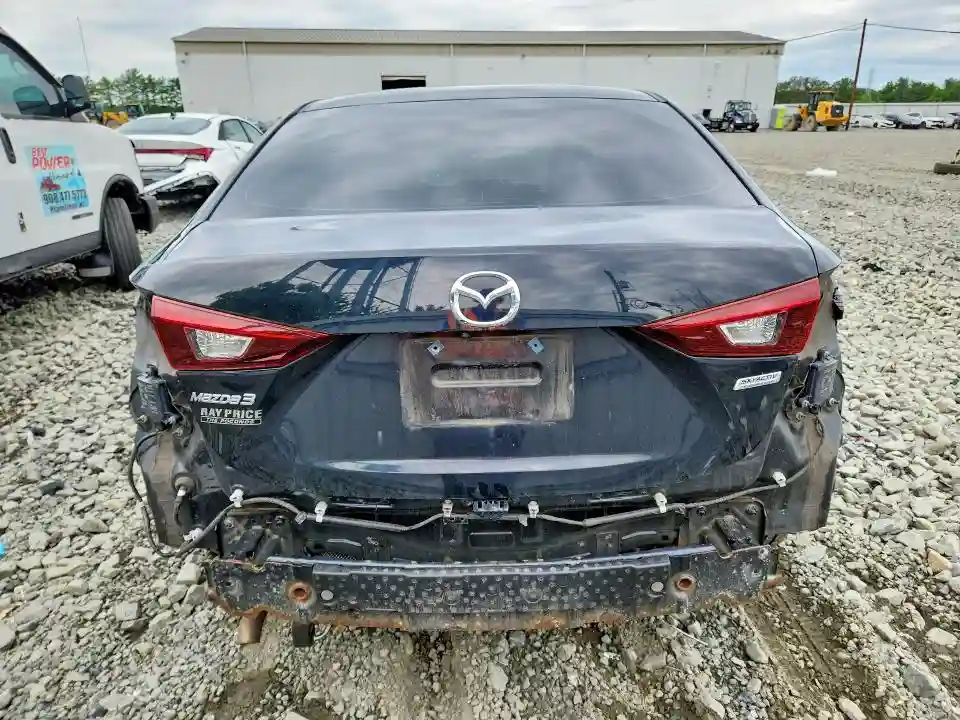 3MZBN1U77JM225938 2018 MAZDA 3-5