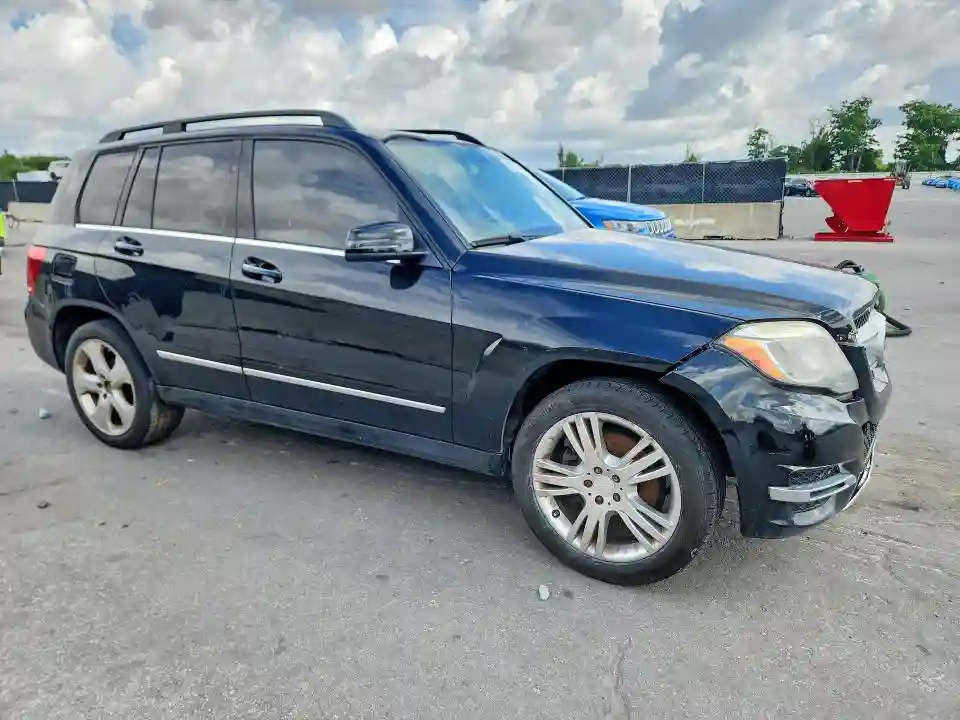 WDCGG5HB3FG338645 2015 MERCEDES-BENZ GLK-CLASS-3
