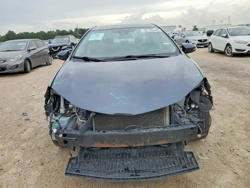 5YFBURHE2JP772086 2018 TOYOTA COROLLA-4