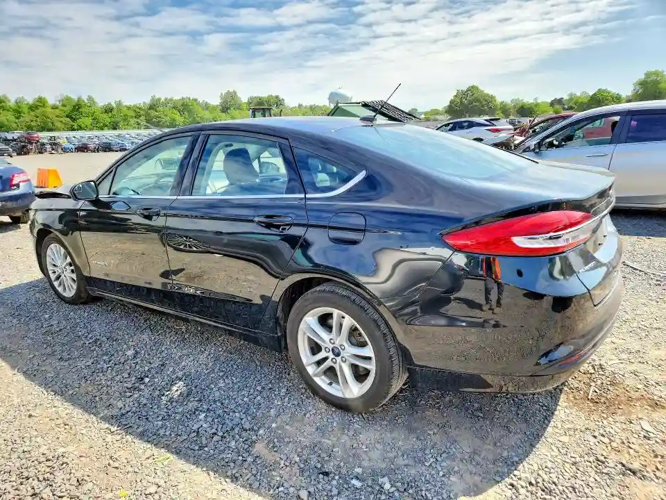 3FA6P0LU8JR152622 2018 FORD FUSION-1