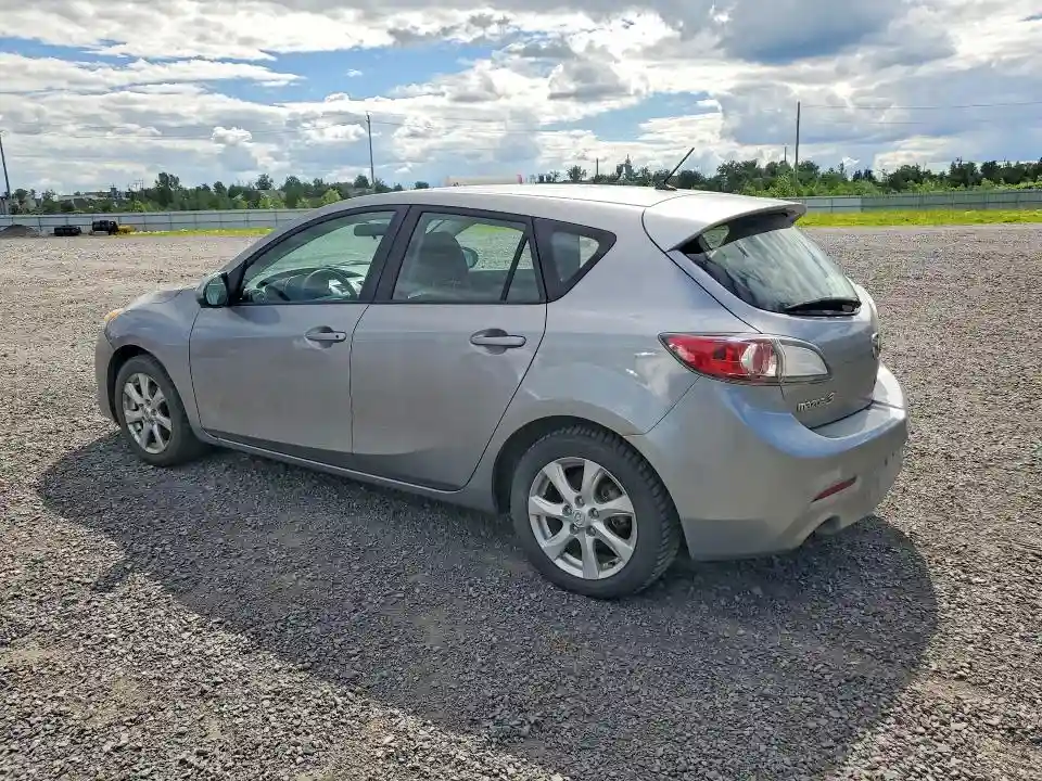JM1BL1KFXD1727895 2013 MAZDA 3-1