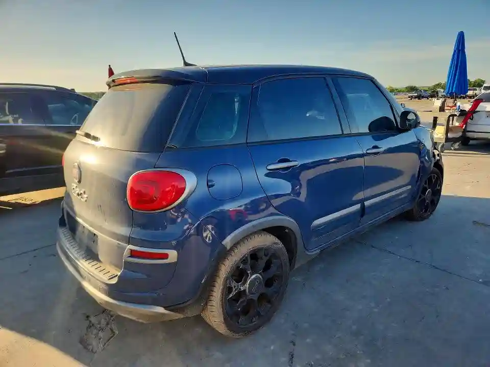 ZFBCFADH2JZ040713 2018 FIAT 500-2
