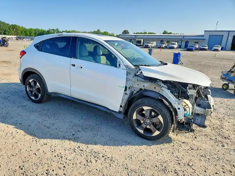 3CZRU6H50JM706411 2018 HONDA HR-V-3