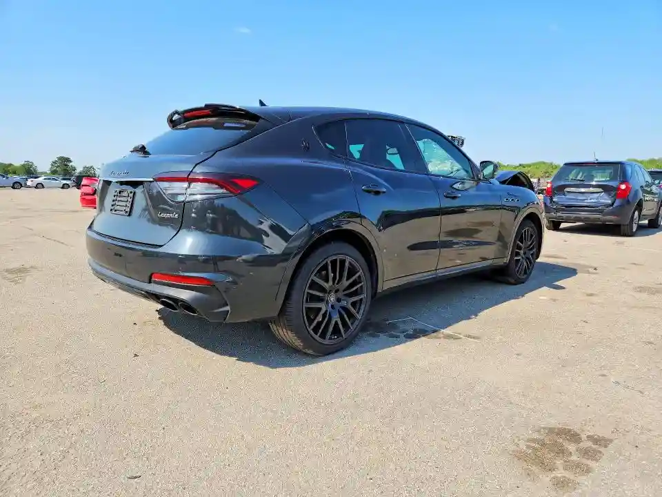 ZN661YUM5NX407988 2022 MASERATI LEVANTE MO-2