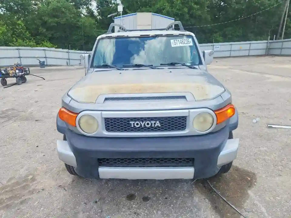 JTEZU4BF4AK008656 2010 TOYOTA FJ CRUISER-4