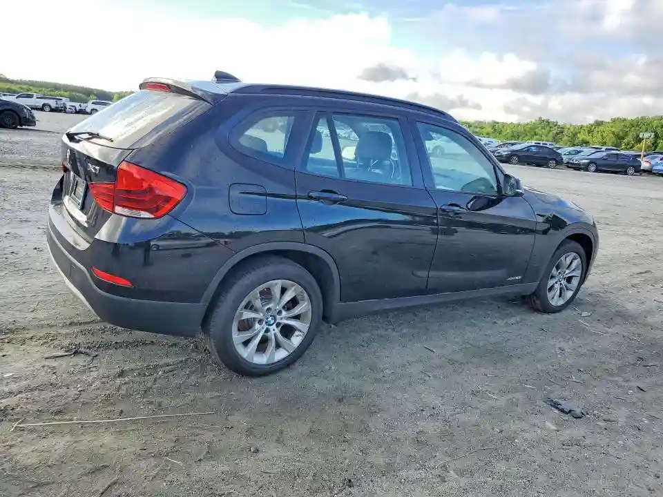 WBAVL1C51EVY10755 2014 BMW X1-2