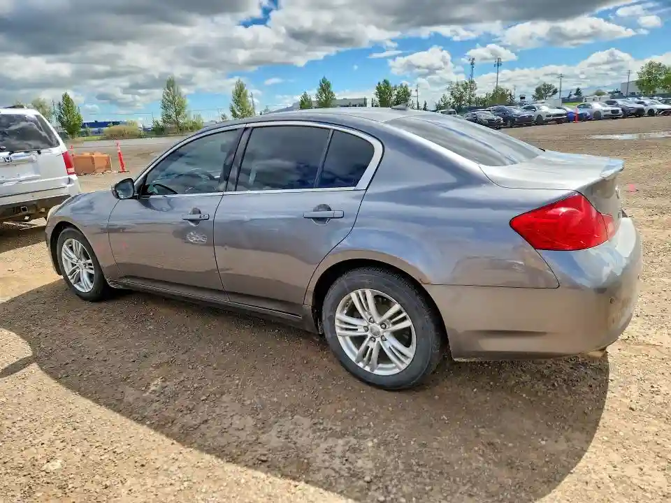 JN1CV6AR0BM401822 2011 INFINITI G37-1