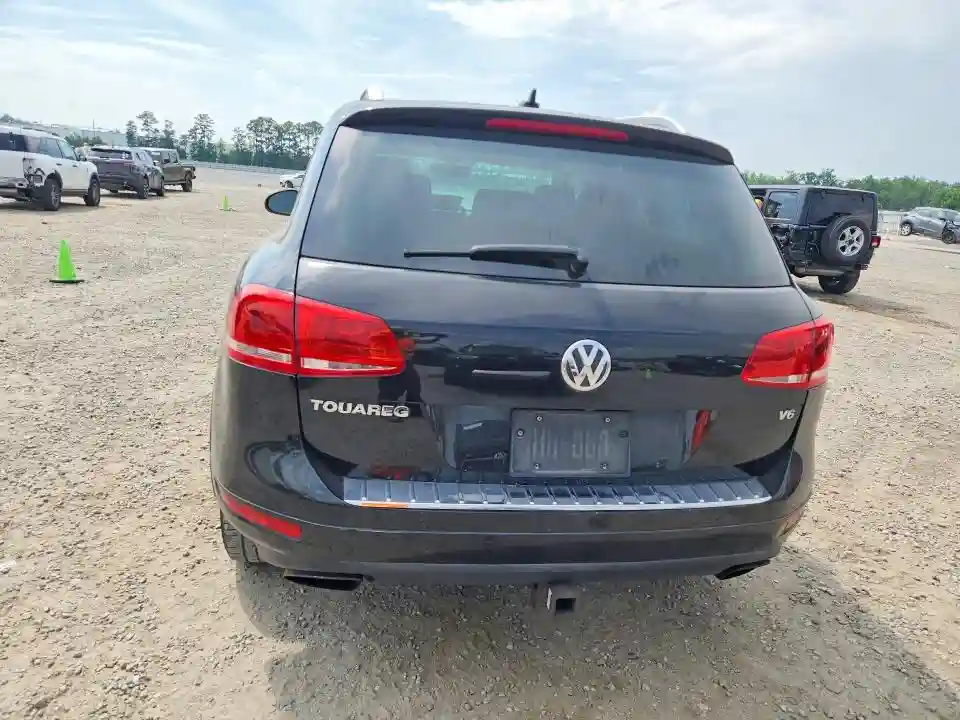 WVGFF9BP5BD000753 2011 VOLKSWAGEN TOUAREG-5