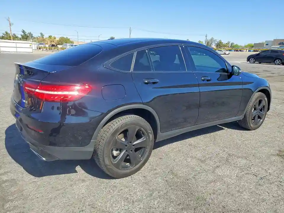 WDC0J4KB0KF628105 2019 MERCEDES-BENZ GLC-CLASS-2