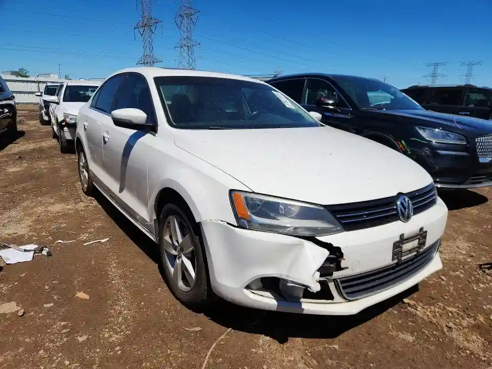 3VWLL7AJ5DM381400 2013 VOLKSWAGEN JETTA-3