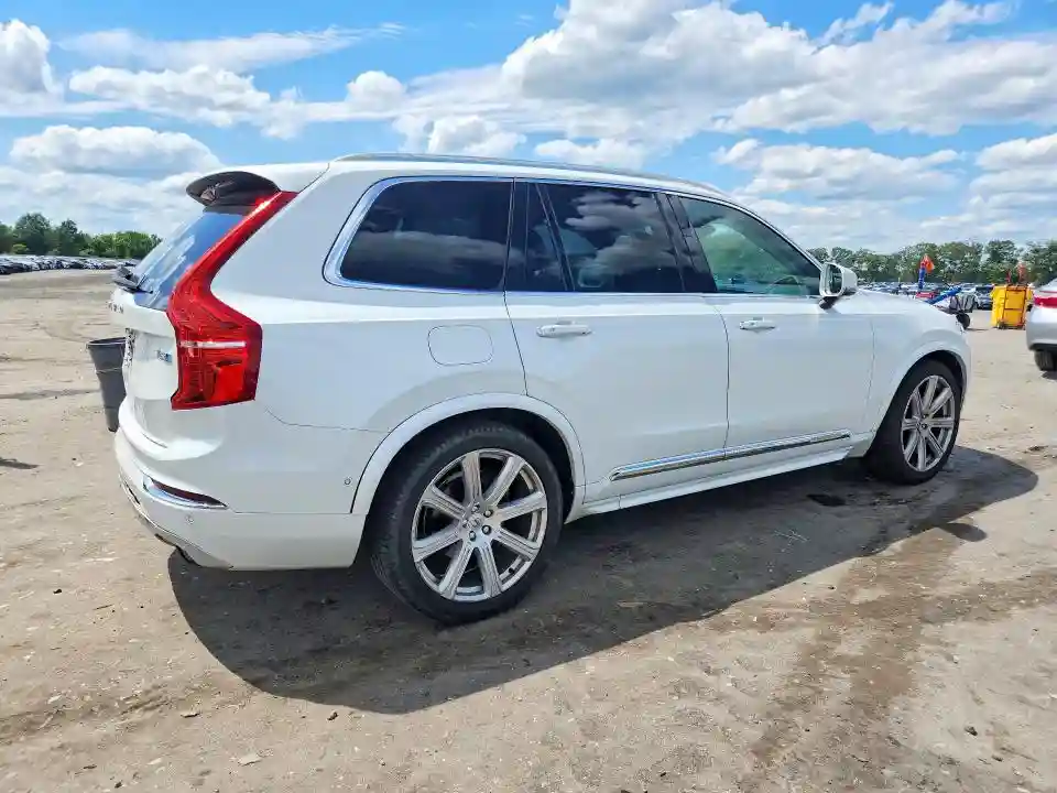 YV4A22PL5H1167404 2017 VOLVO XC90-2
