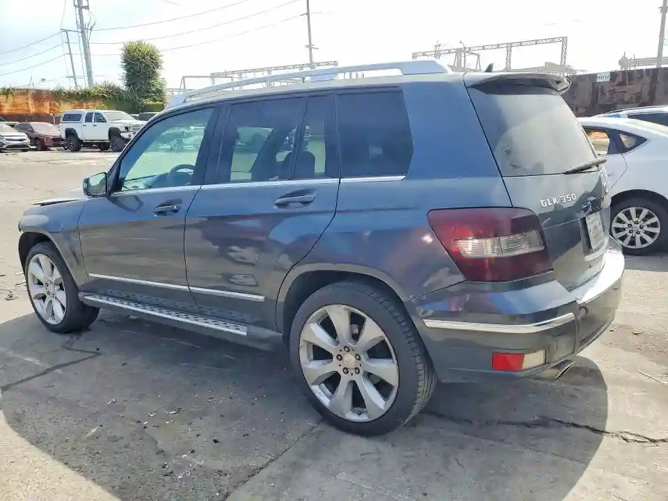 WDCGG8HB1AF325165 2010 MERCEDES-BENZ GLK-CLASS-1
