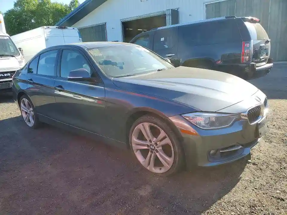 WBA3B3G51FNR88683 2015 BMW 3 SERIES-3