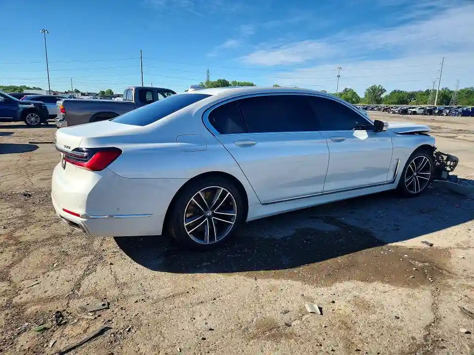 WBA7U2C02MCF93326 2021 BMW 7 SERIES-2