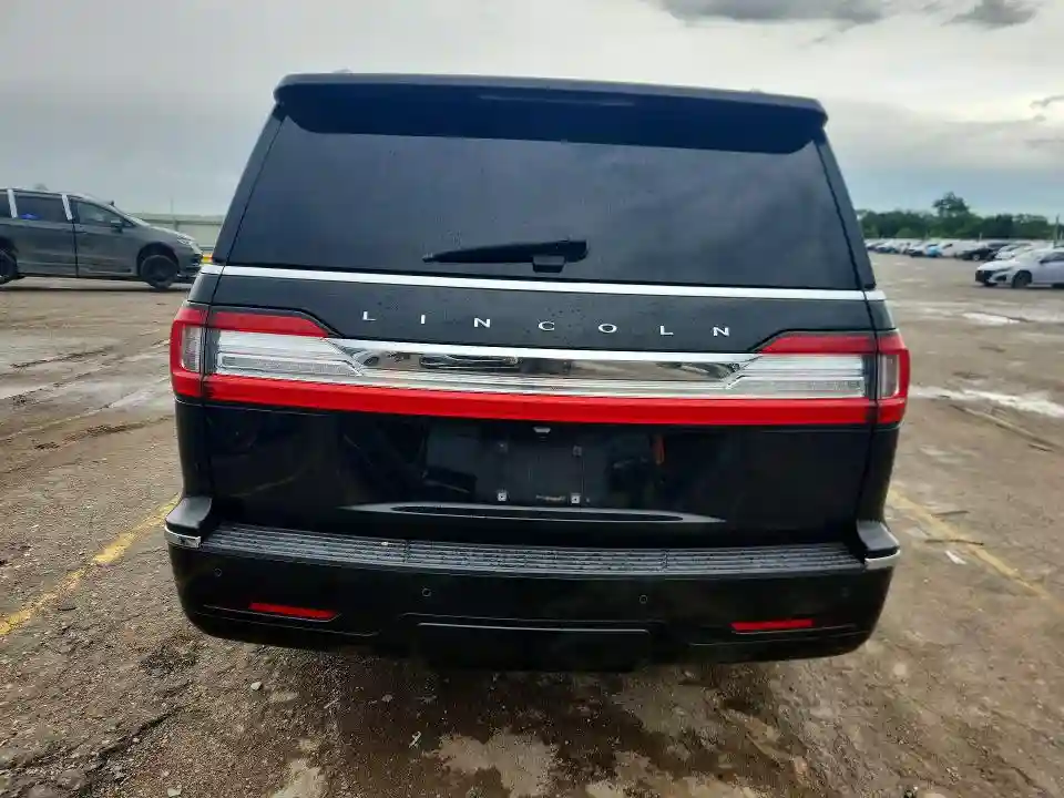 5LMJJ2LT9JEL07330 2018 LINCOLN NAVIGATOR-5