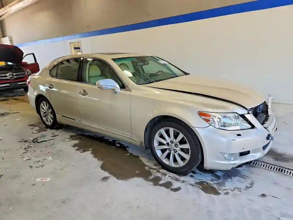 JTHCL5EF0B5008991 2011 LEXUS LS460-3