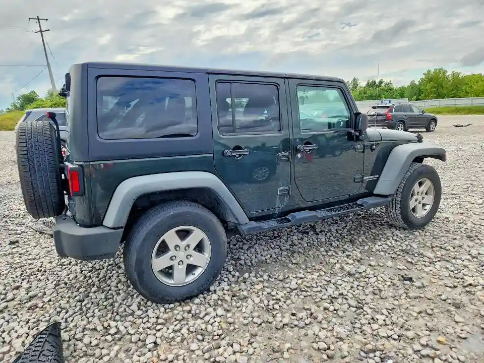 1J4HA6H15BL583001 2011 JEEP WRANGLER-2