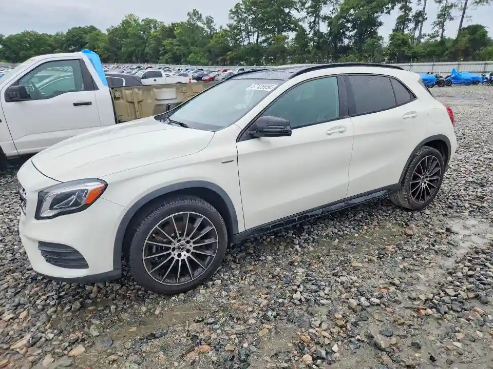 WDCTG4GBXJJ381062 2018 MERCEDES-BENZ GLA-CLASS-0